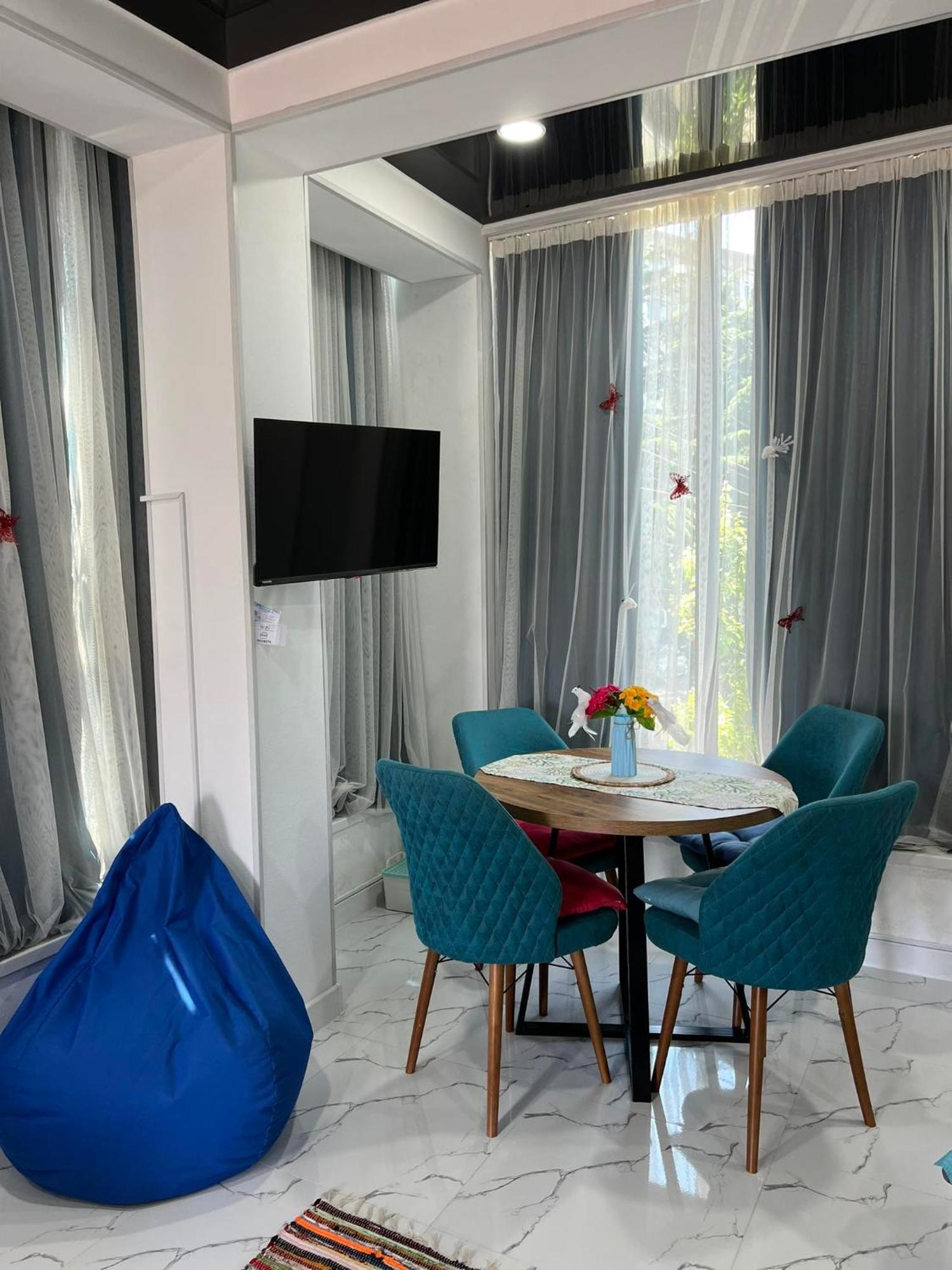 Kutaisi Apartment Buitenkant foto